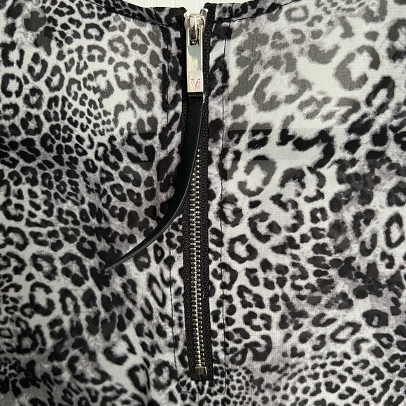 EUC Vince Camuto Ombré Leopard Print Sleeveless Top SZ Lg - Picture 2 of 8